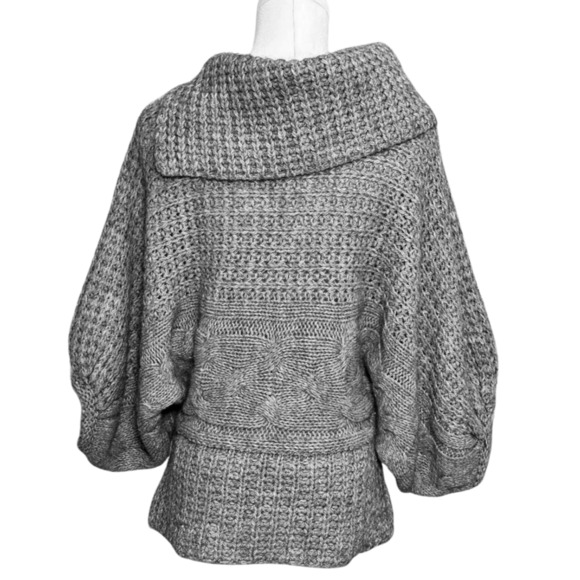 Fabiola Anthropologie Gray Cable Knit Split Cowl Neck Batwing Sweater Small Boho - Picture 6 of 9